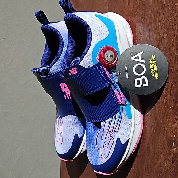 New balance fuel core sneakers tennis shoes size 5 youth - Picture 3 of 13